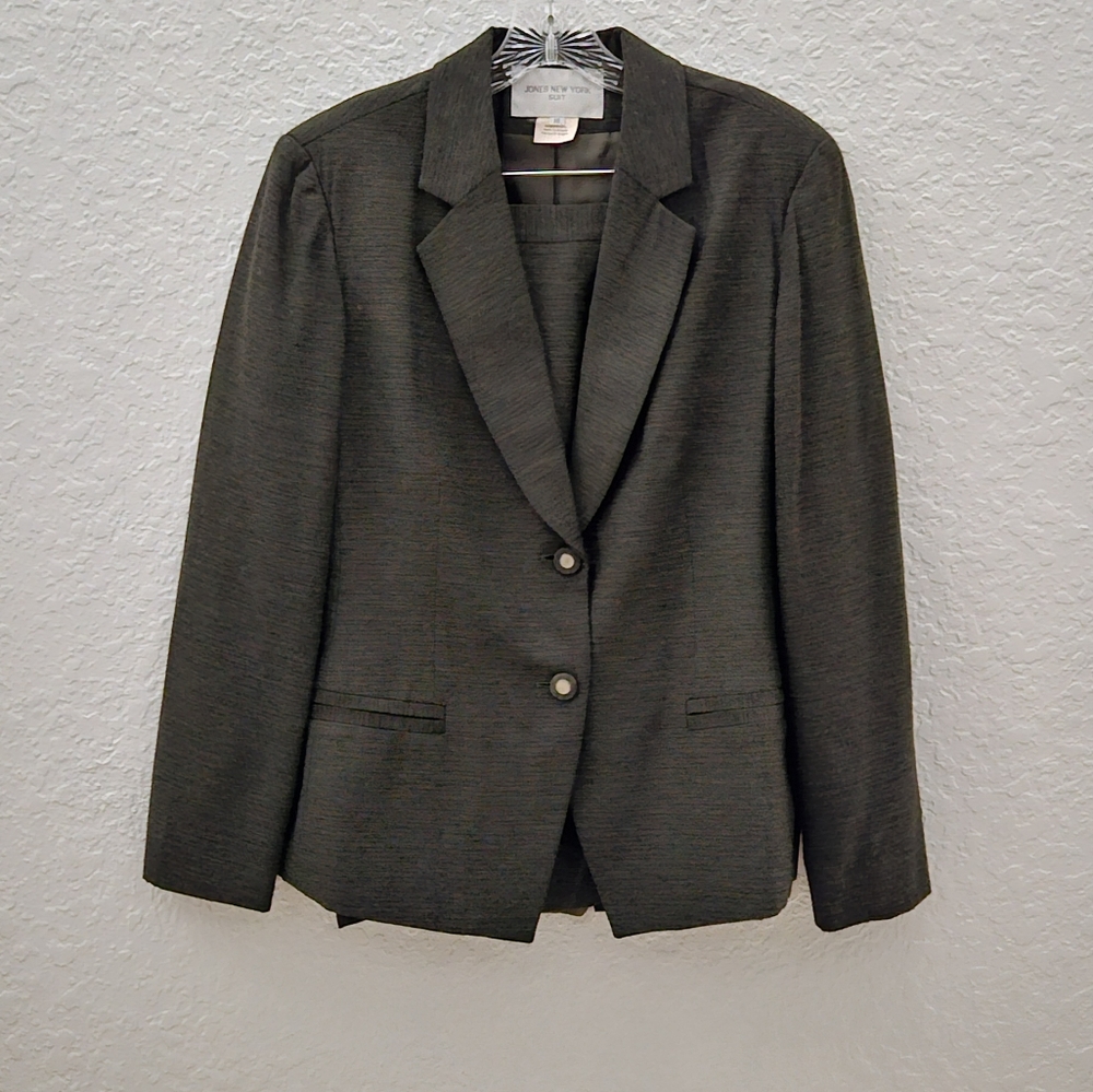 "JONES NEW YORK" 2-Piece Skirt Suit